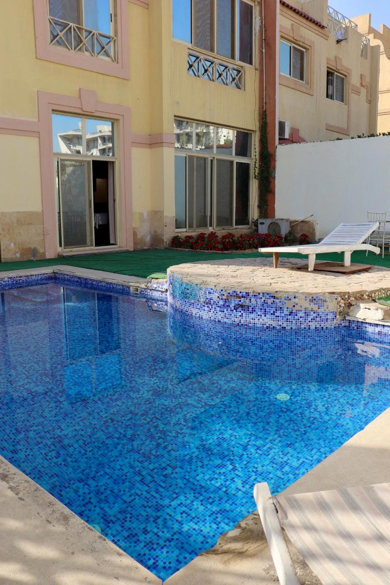 K Boutique Hotel Medspa-Pyramids & Grand Egyptian Museum Ghatati Bagian luar foto