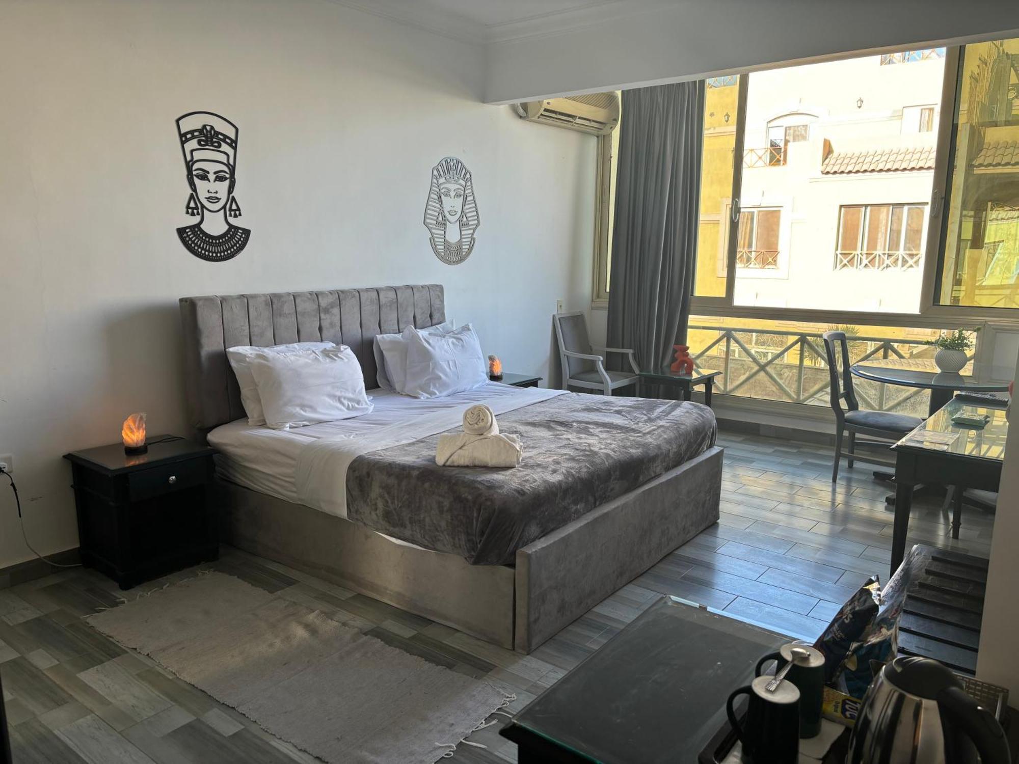 K Boutique Hotel Medspa-Pyramids & Grand Egyptian Museum Ghatati Bagian luar foto