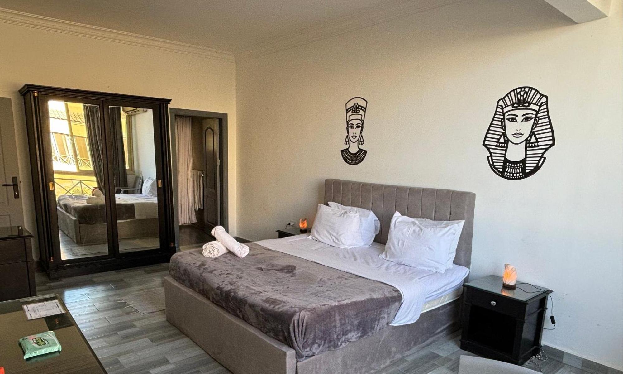 K Boutique Hotel Medspa-Pyramids & Grand Egyptian Museum Ghatati Bagian luar foto