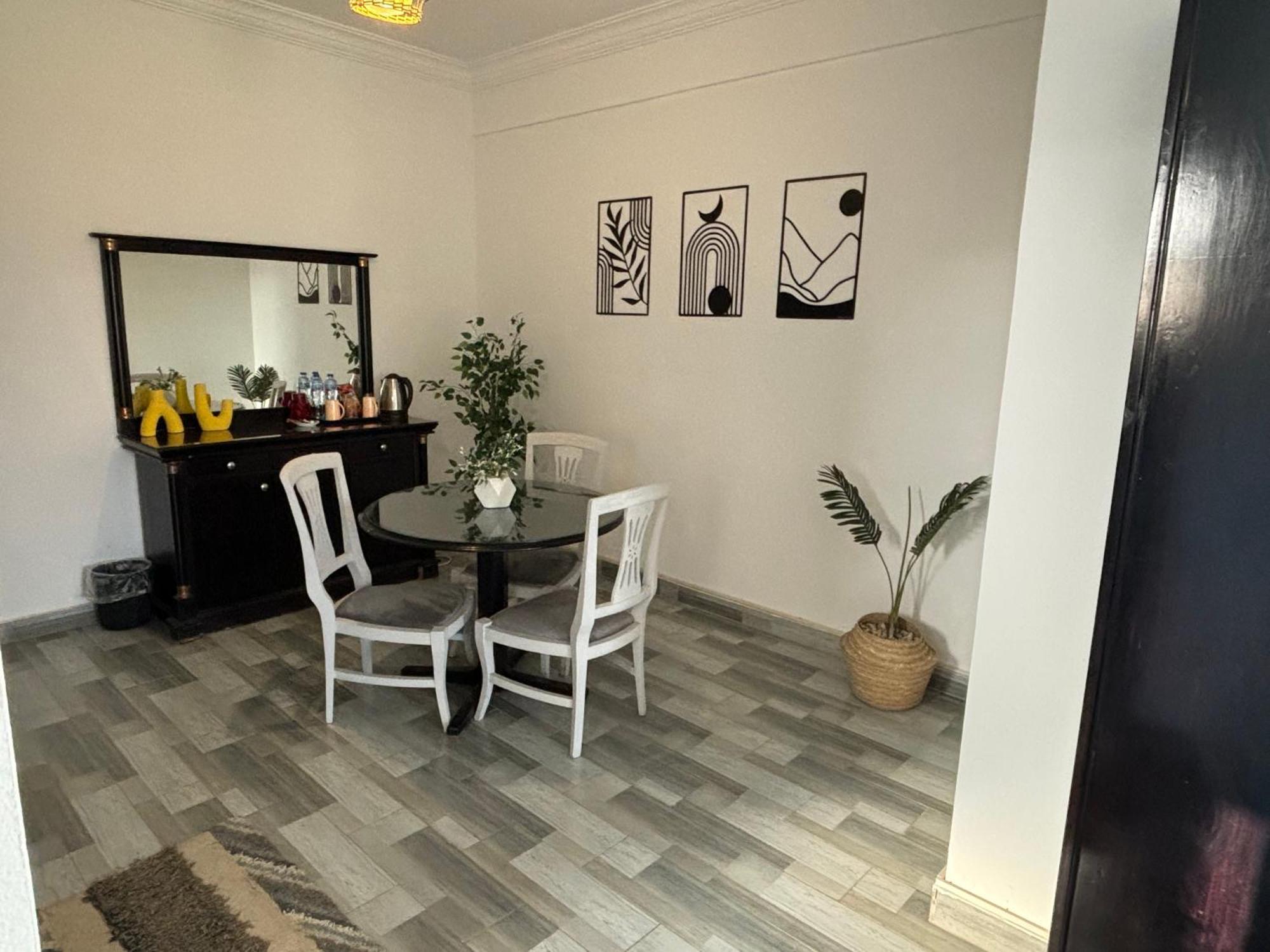K Boutique Hotel Medspa-Pyramids & Grand Egyptian Museum Ghatati Bagian luar foto